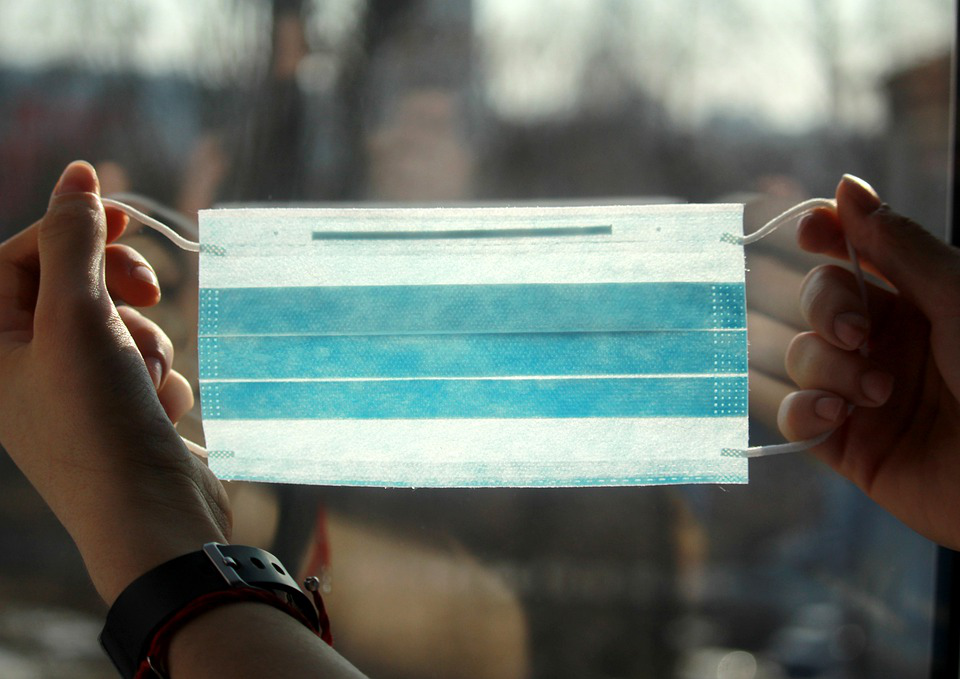 CDC: ¿Cómo usar una máscara correctamente?